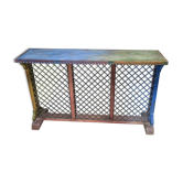 Mange debout ancien coloré avec grille en fonte