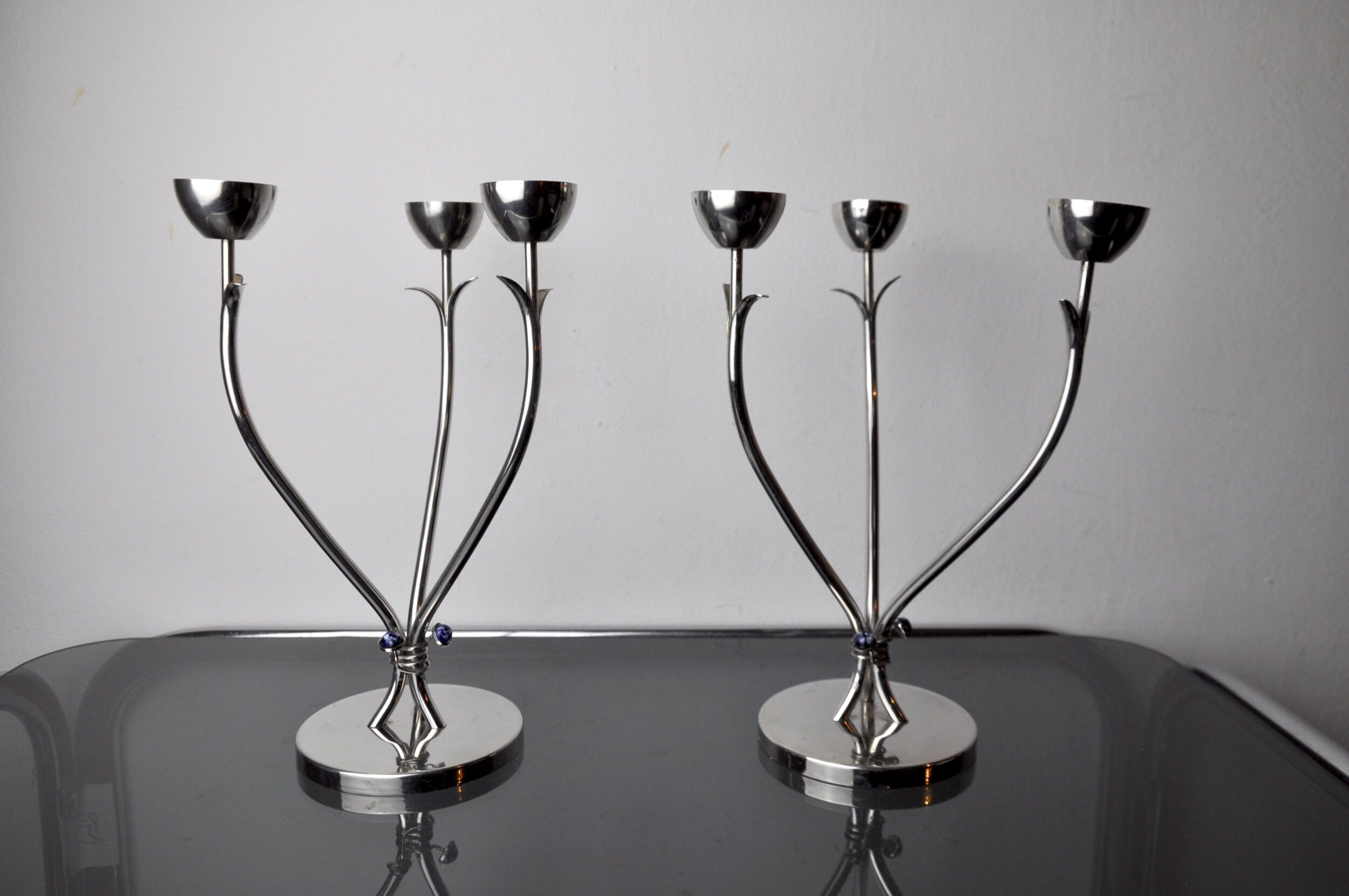 Pair of art deco candlesticks in stainless steel 3 flames and blue stones, Spain, 1970