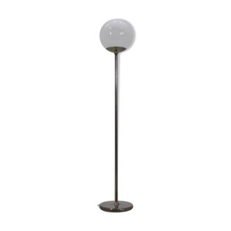 Lampadaire mid-century avec lampe globe Italie 1970s