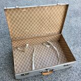 Vintage aluminium case