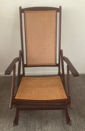 Folding wooden rocking chair and cannage from the 70s
