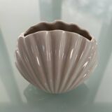 Shell vase