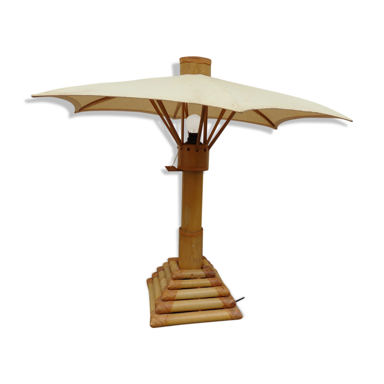 Design parasol bamboo lamp