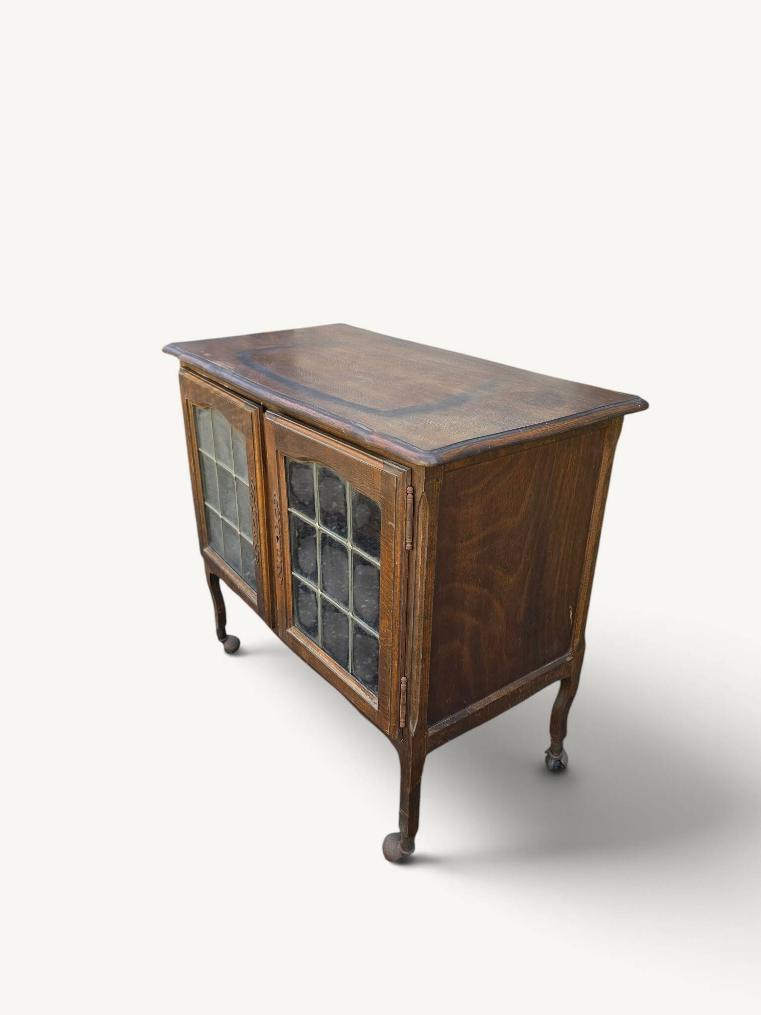 Buffet vitré Art nouveau en chêne et verre plombé