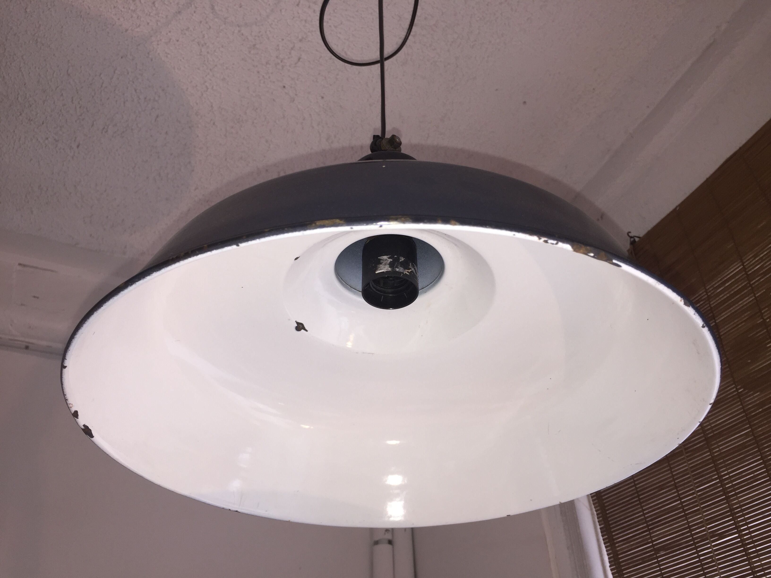 Industrial hanging lamp