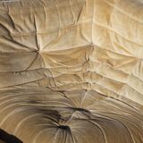 Canapé Togo 4 places en velours beige par Michel Ducaroy, Ligne Roset, 1973