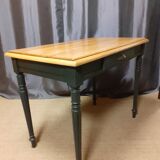 Old desk table in patinated anthracite revamped beech.