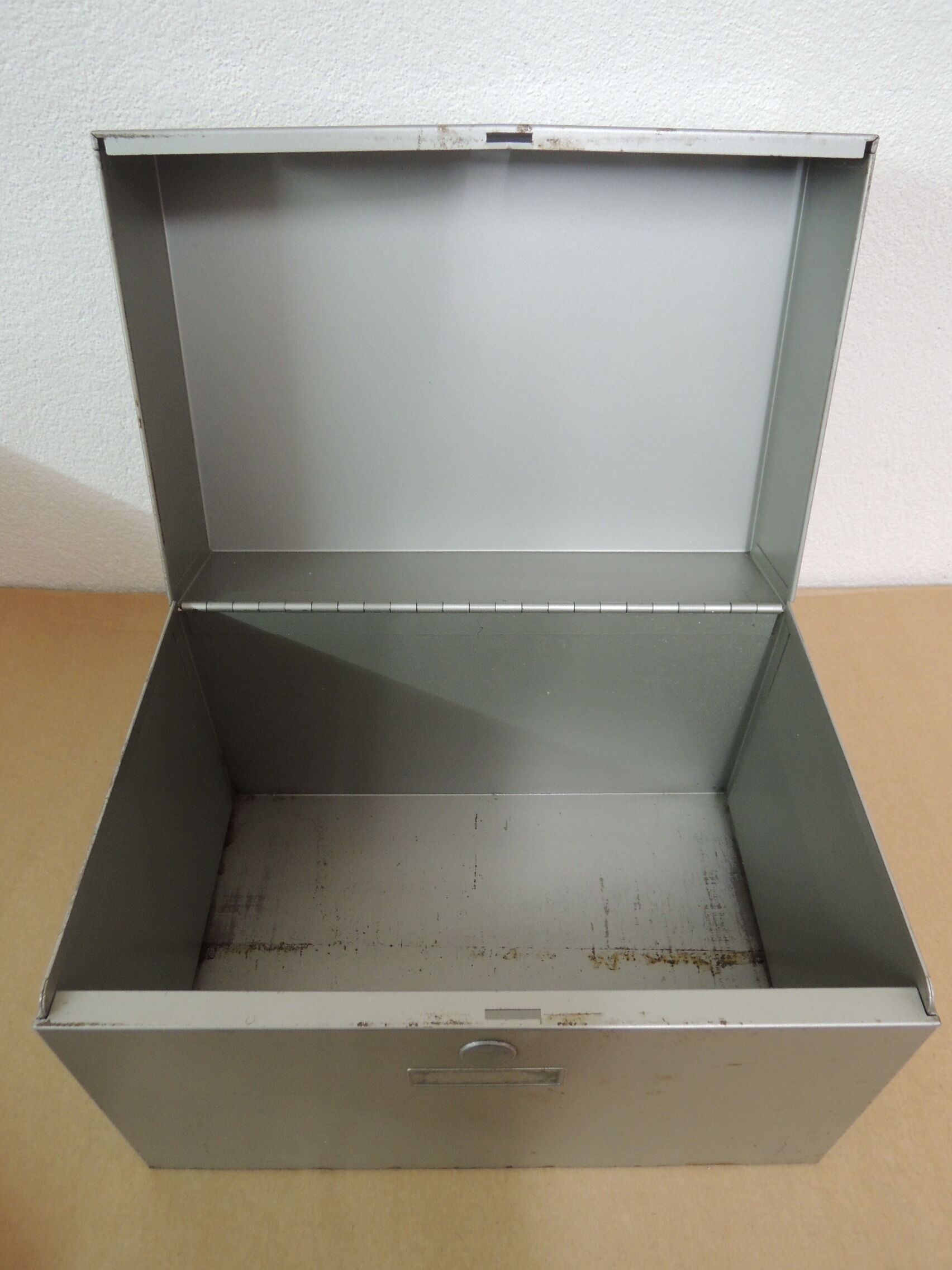 Val-Rex metal box