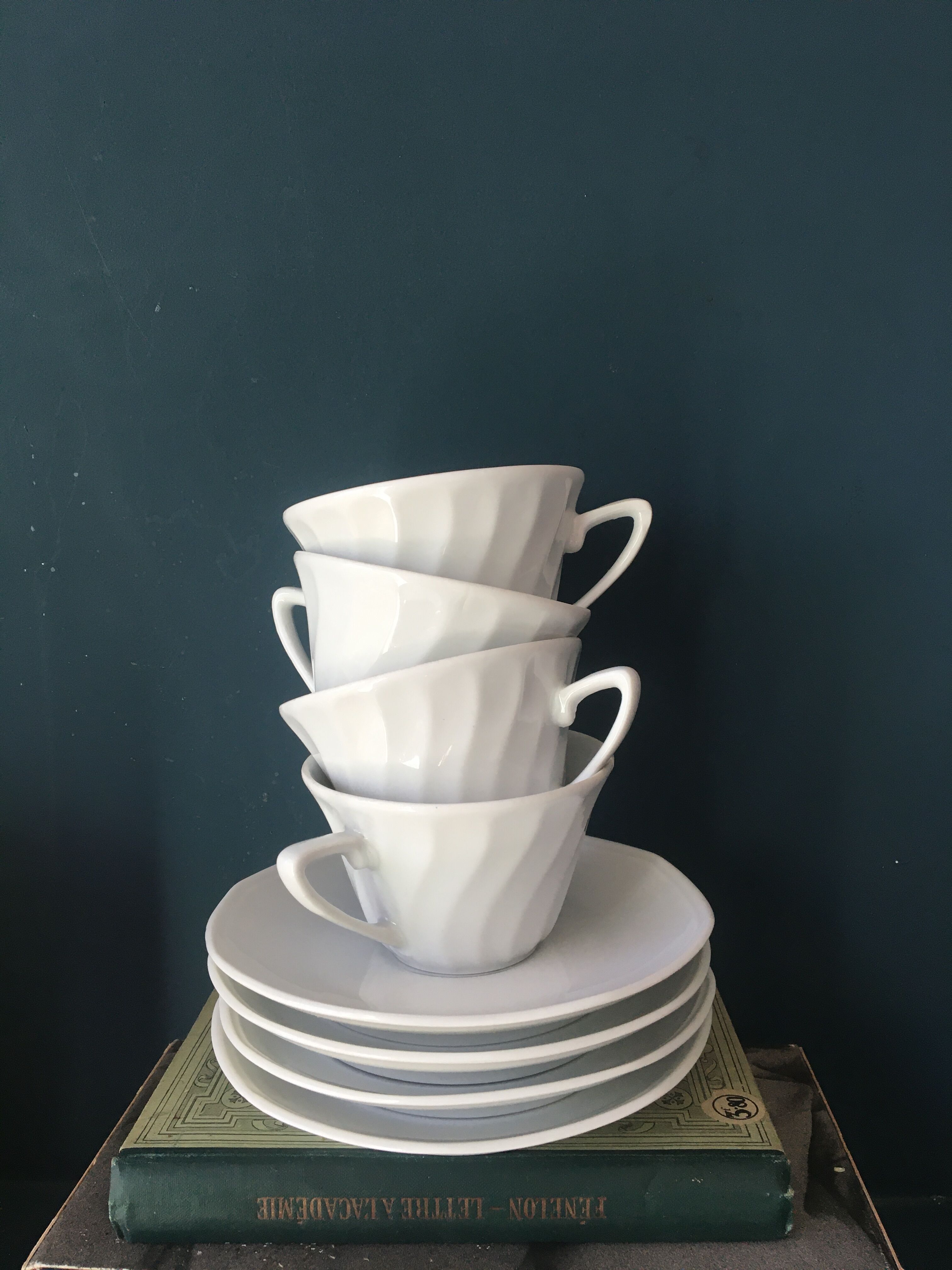 4 cups Deshoulières porcelain