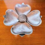 Cendrier fleur de lotus en métal argenté, 1970.