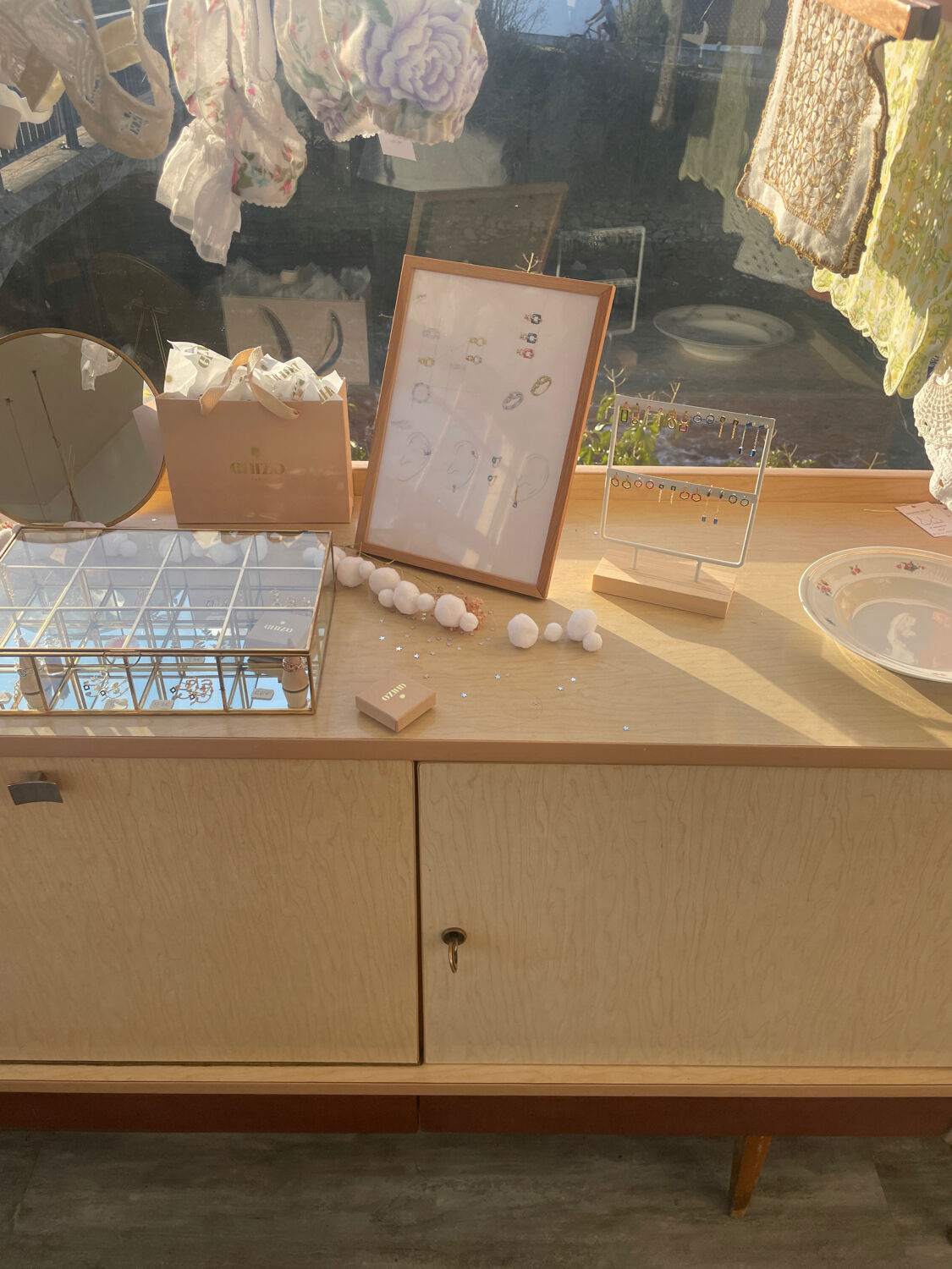 Vintage sideboard 60s beige