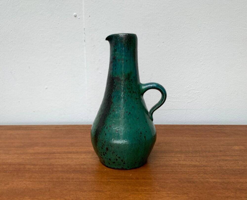 Carafe vase of studio pottery in a minimalist mid-century style by Helma Klett for Kunsttöpferei Klett, 1960s.