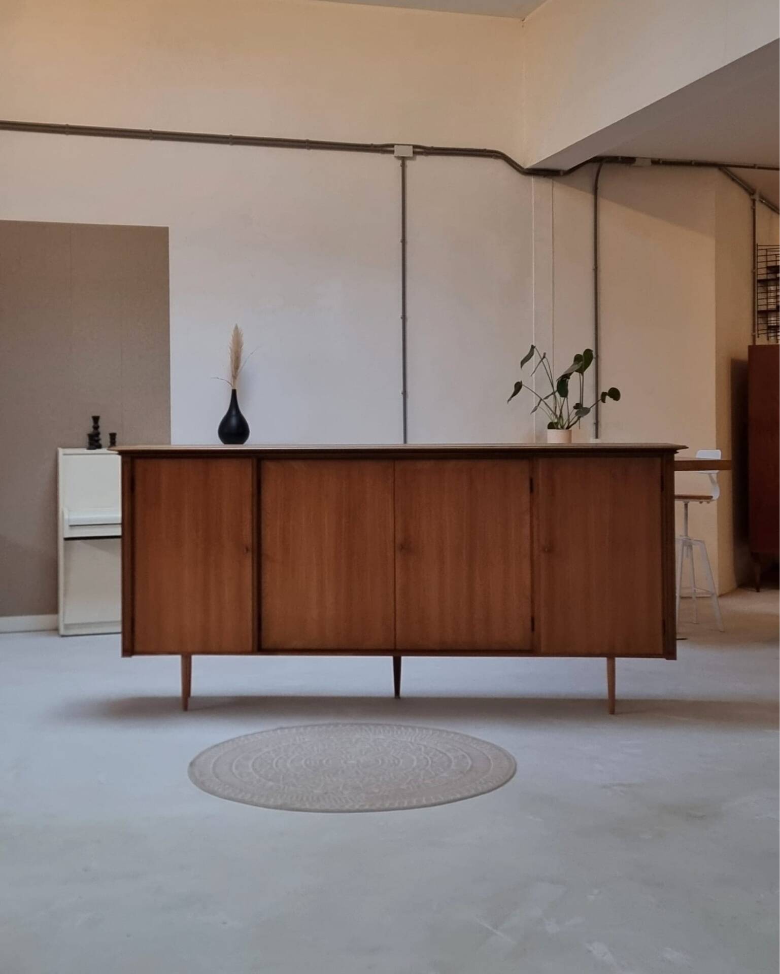 Tableau central du milieu du siècle