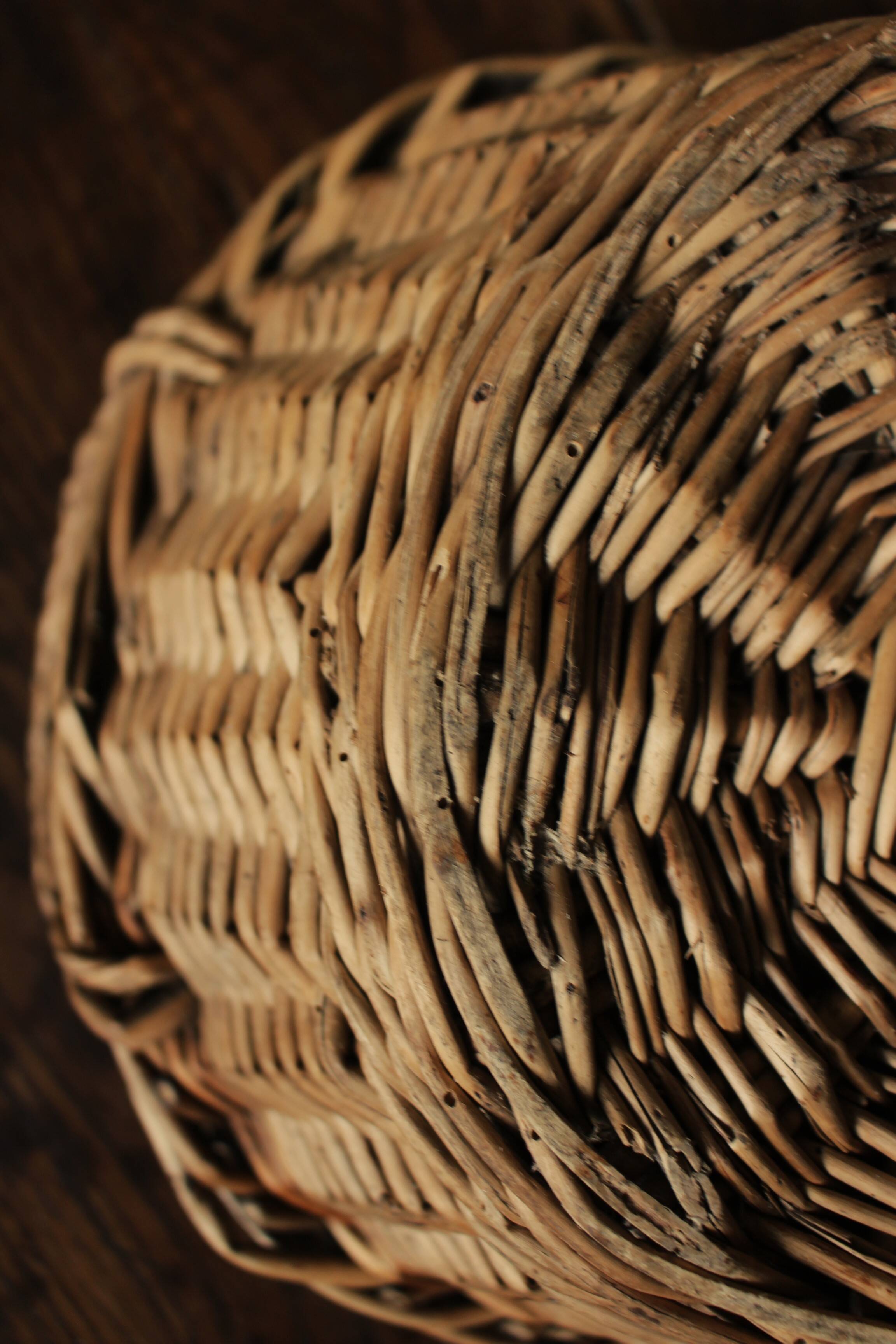 Wicker basket with two oval handles