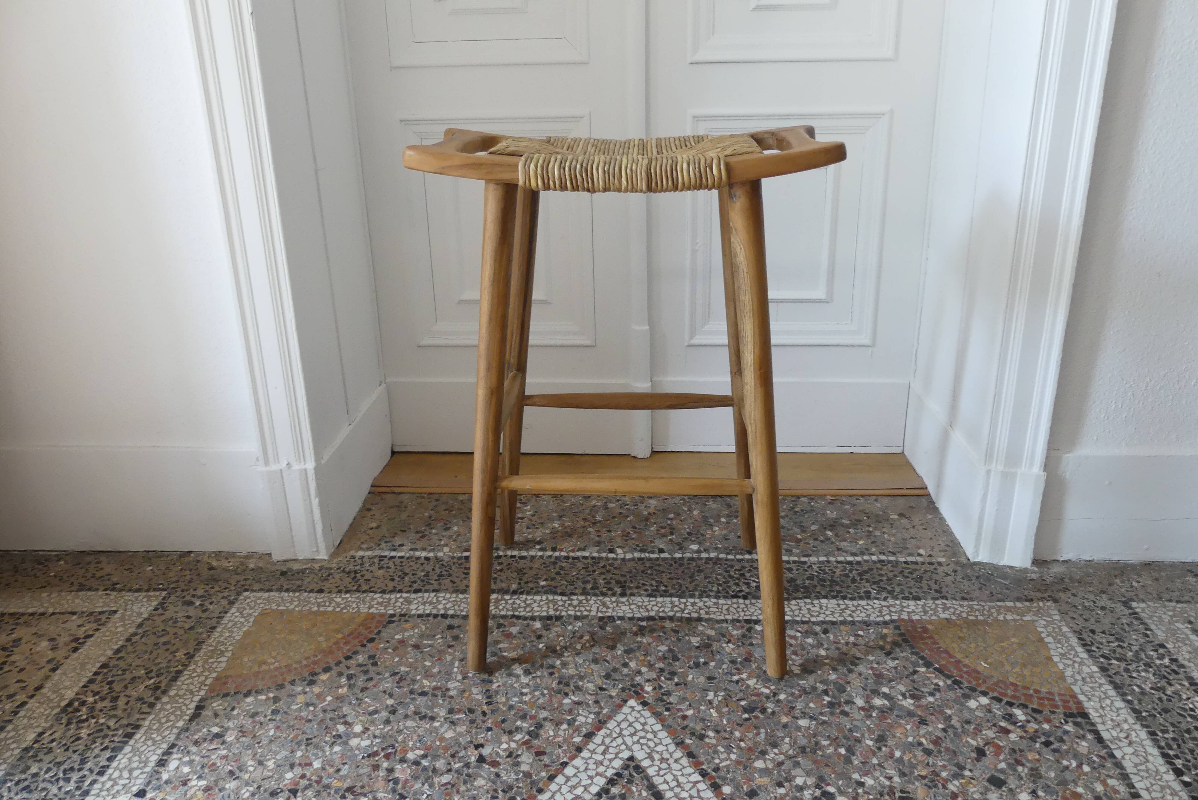 Tabouret de bar en teck et raphia