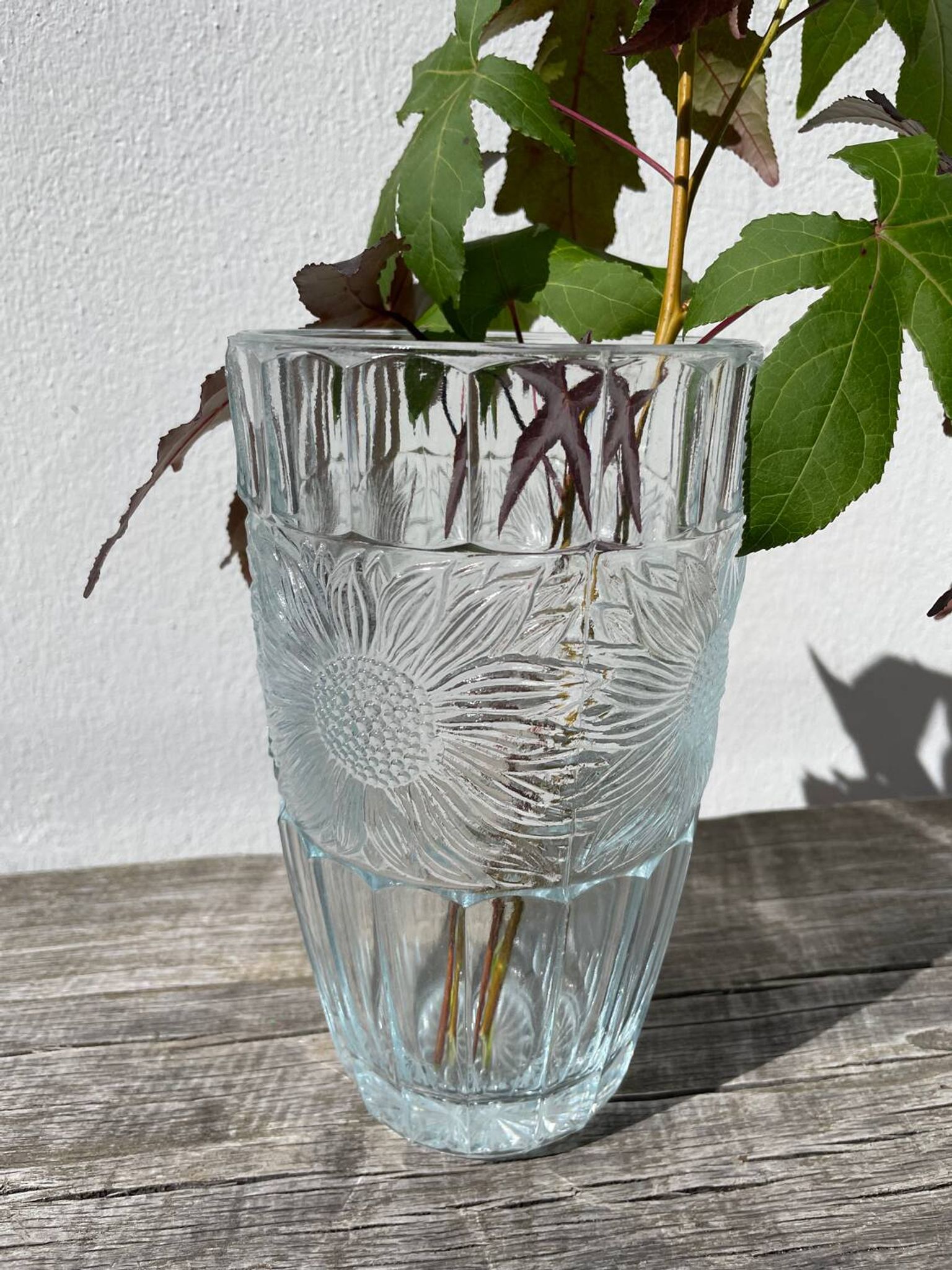 Glass sunflower vase 1990