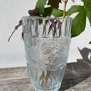 Glass sunflower vase 1990
