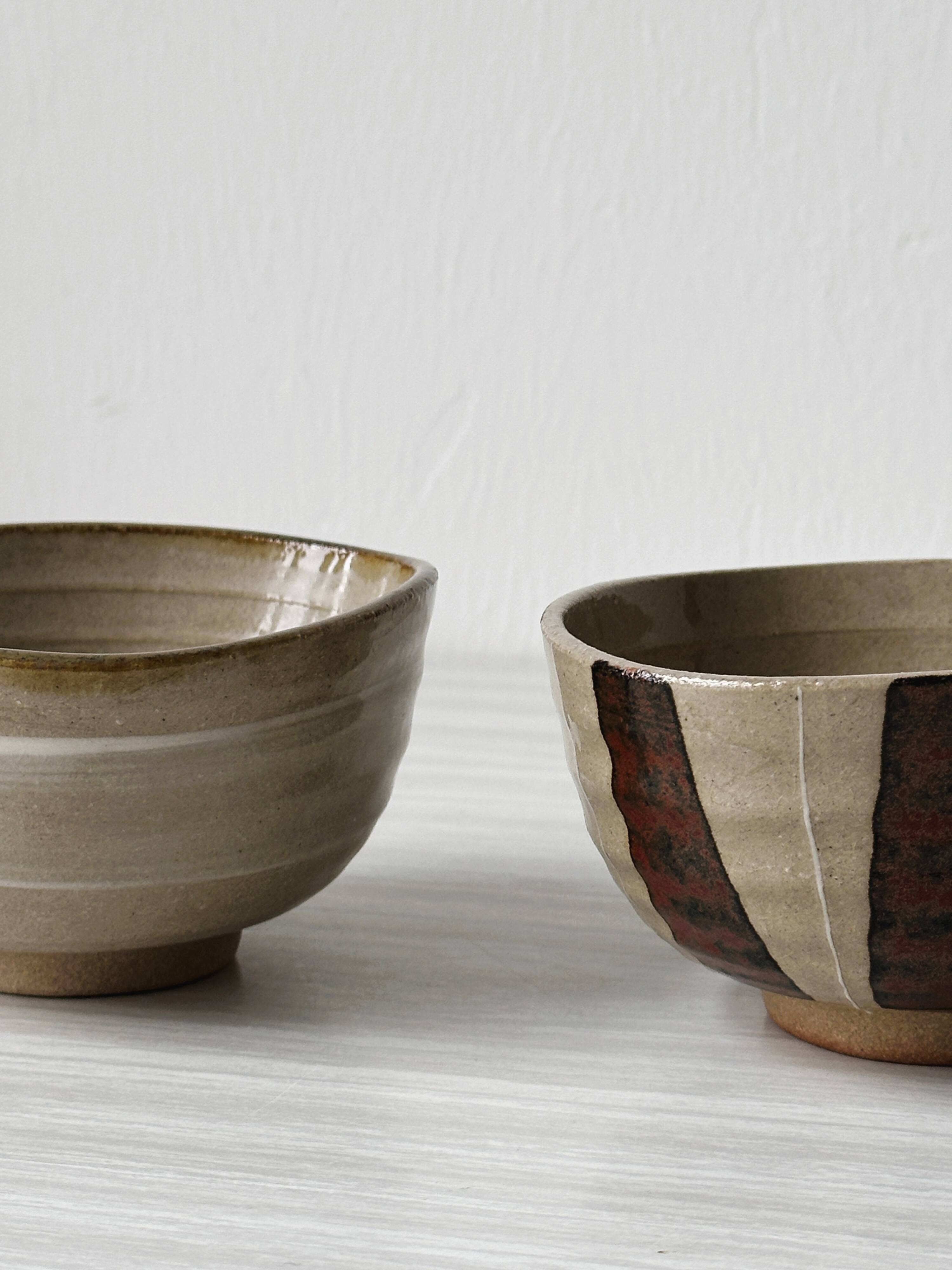 Set of 2 ceramic bowls