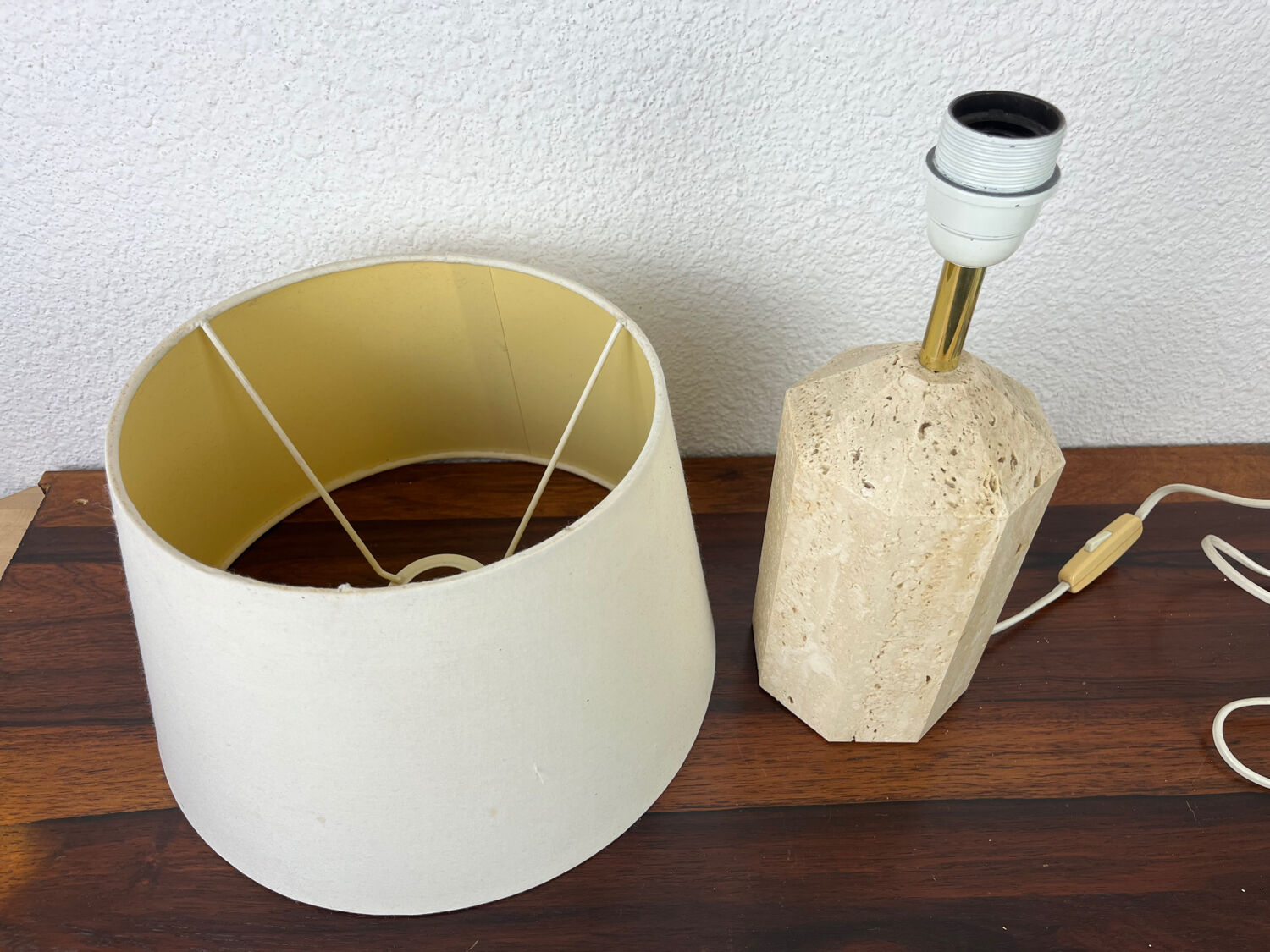 Lampe en travertin, années 80