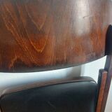 Set of 2 vintage folding chairs
