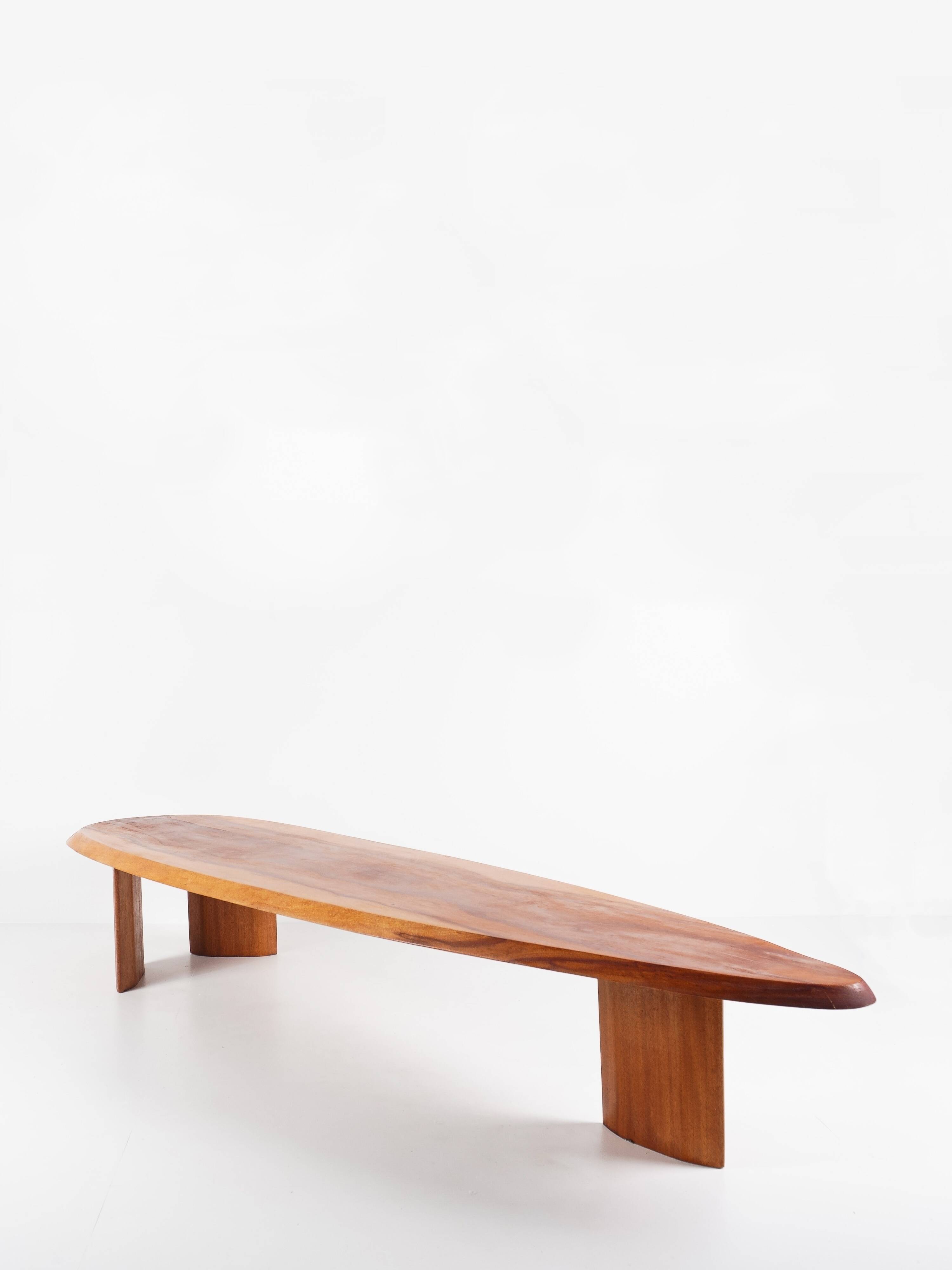 Travail français - table basse bois forme libre