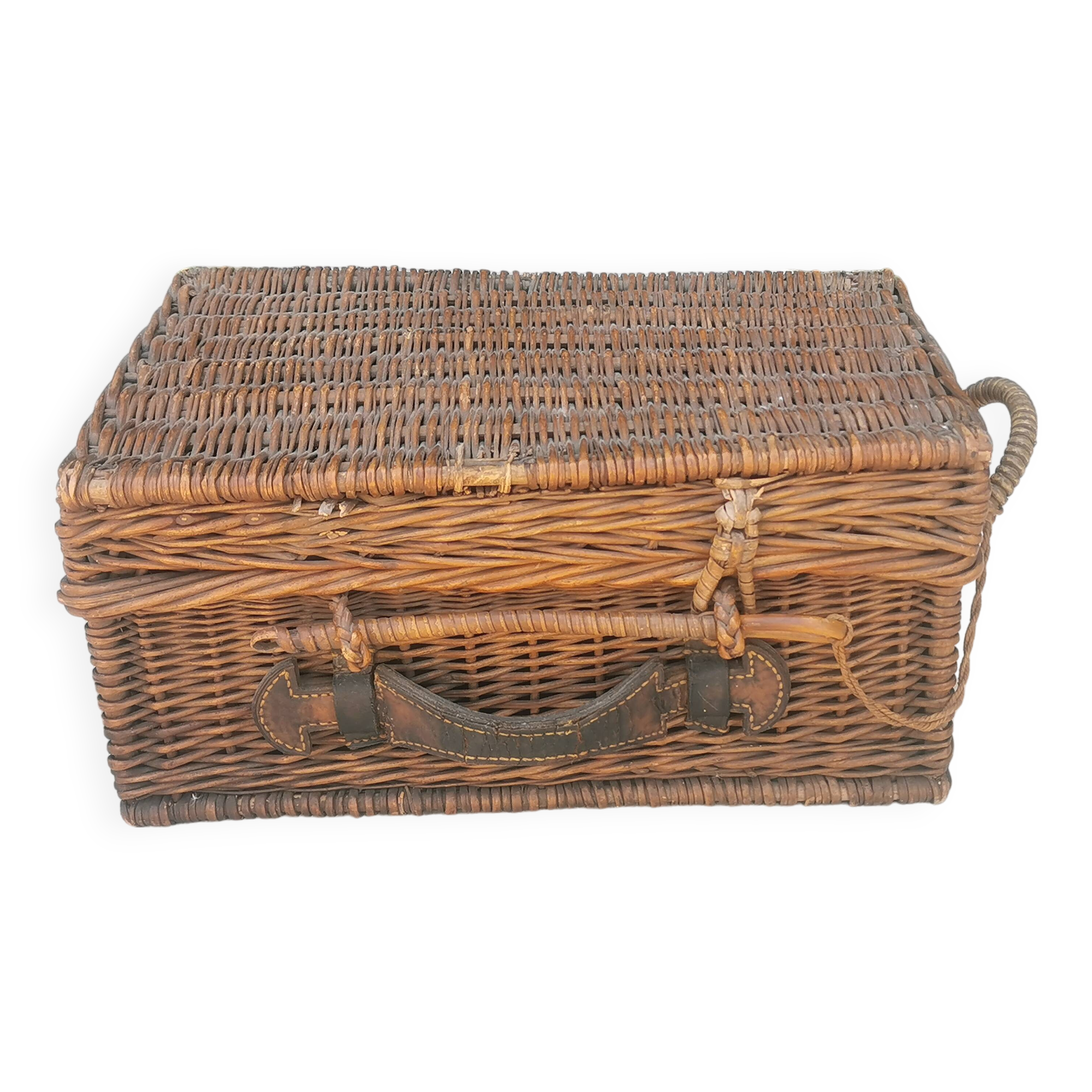 Vintage picnic basket