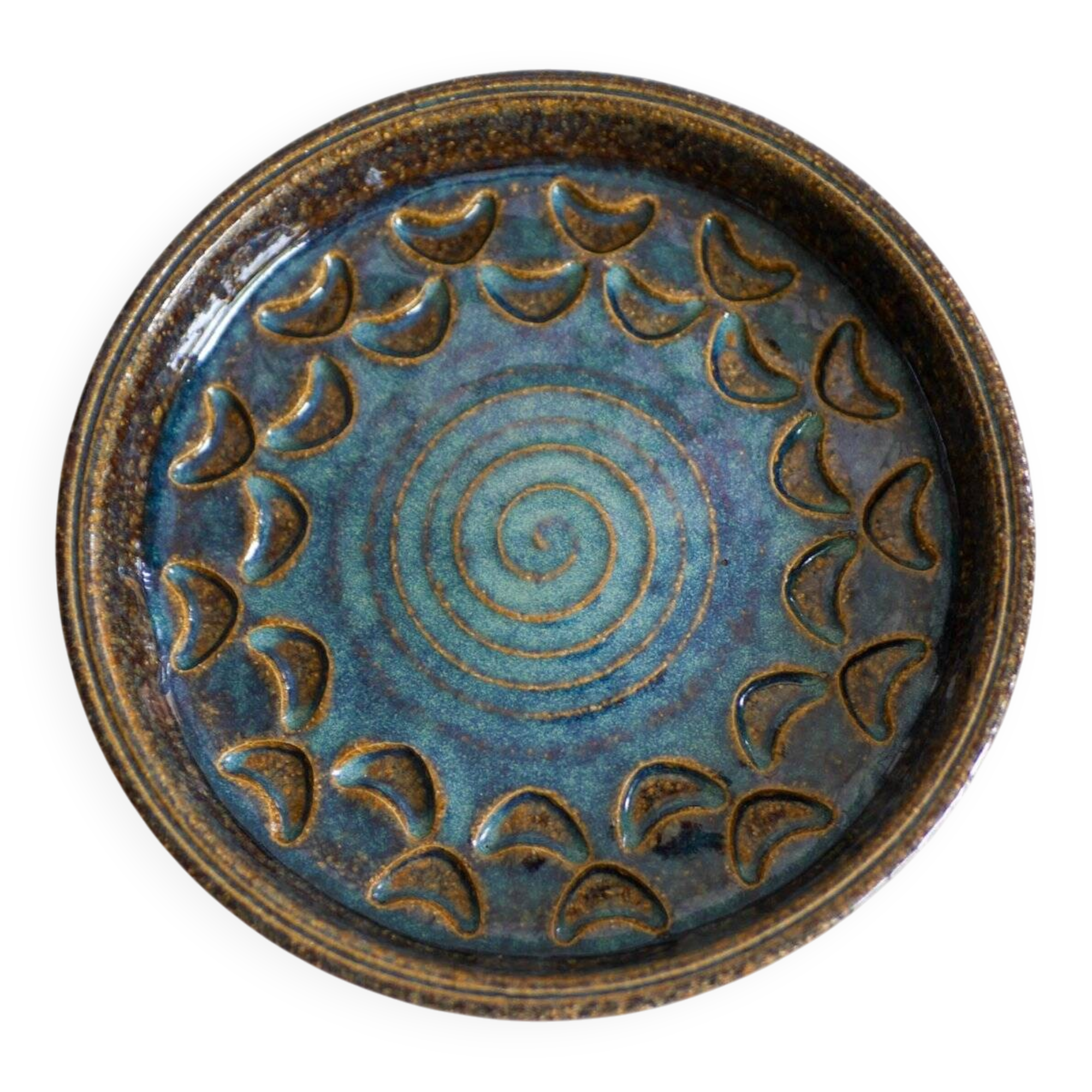 Ceramic plate in modernist art by Michael Andersen, Denmark, 1960s.