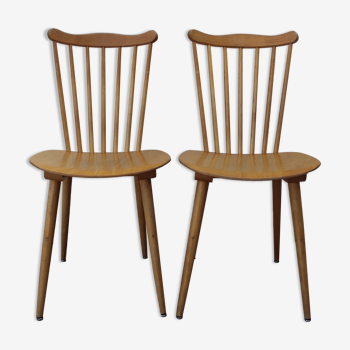 Deux chaises de bistrot