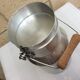 Ancien pot à lait aluminium poignée bois e.l.r alu