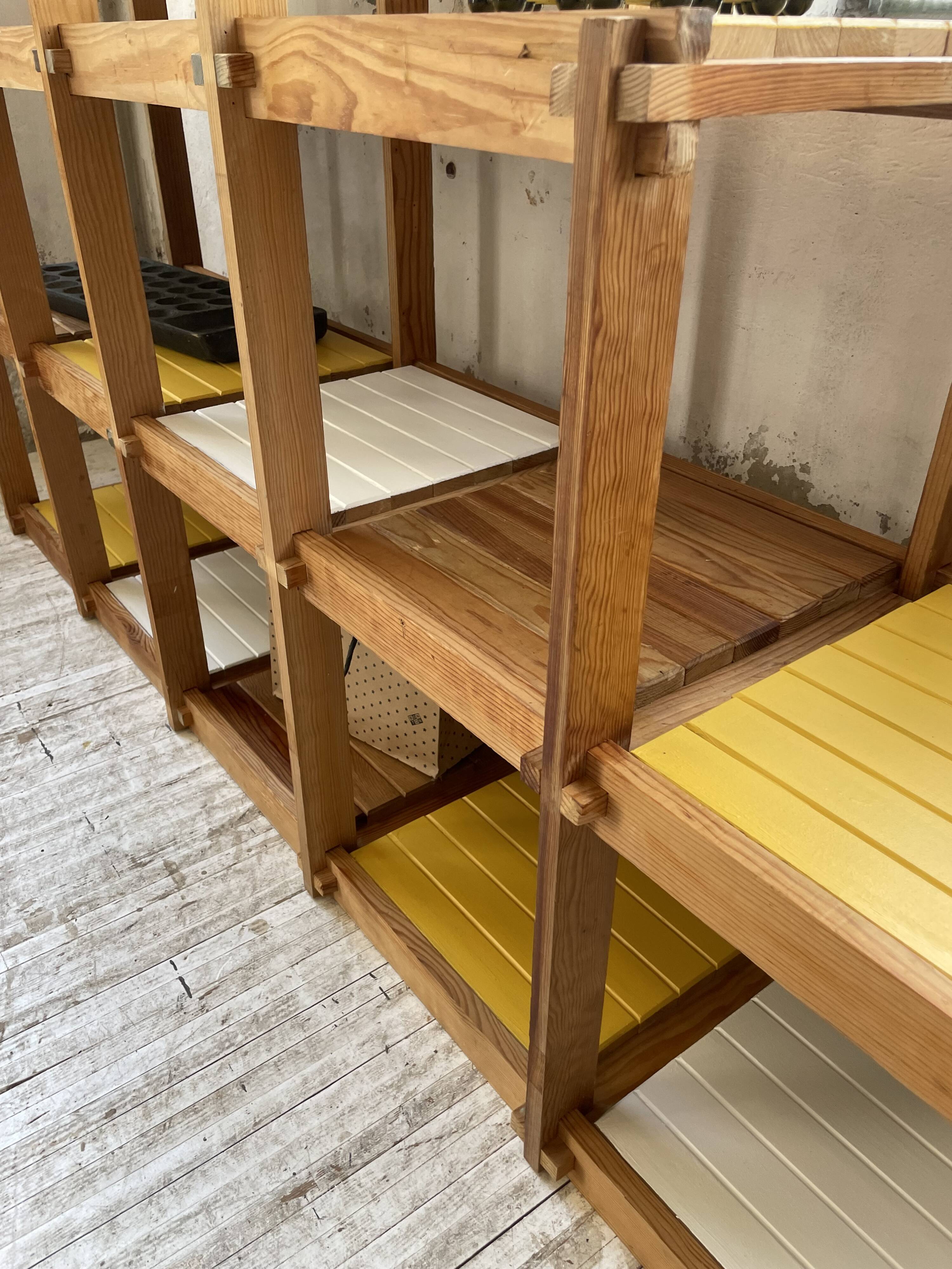 Bauhaus Maison Regain yellow white shelf