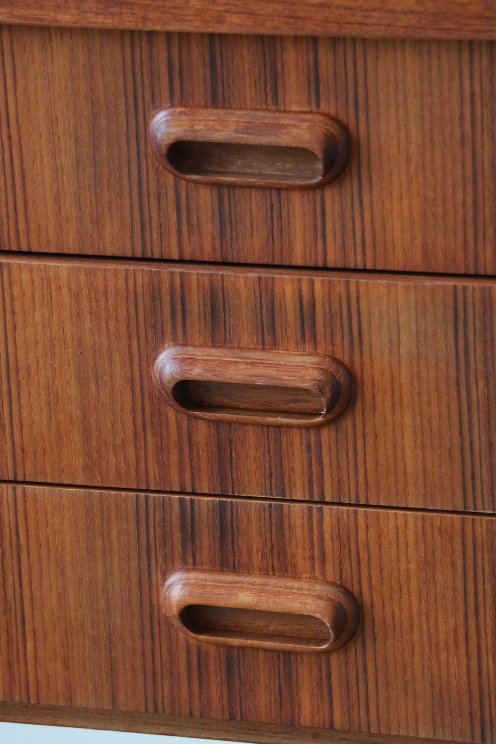 Dressing table - round mirror - 60s