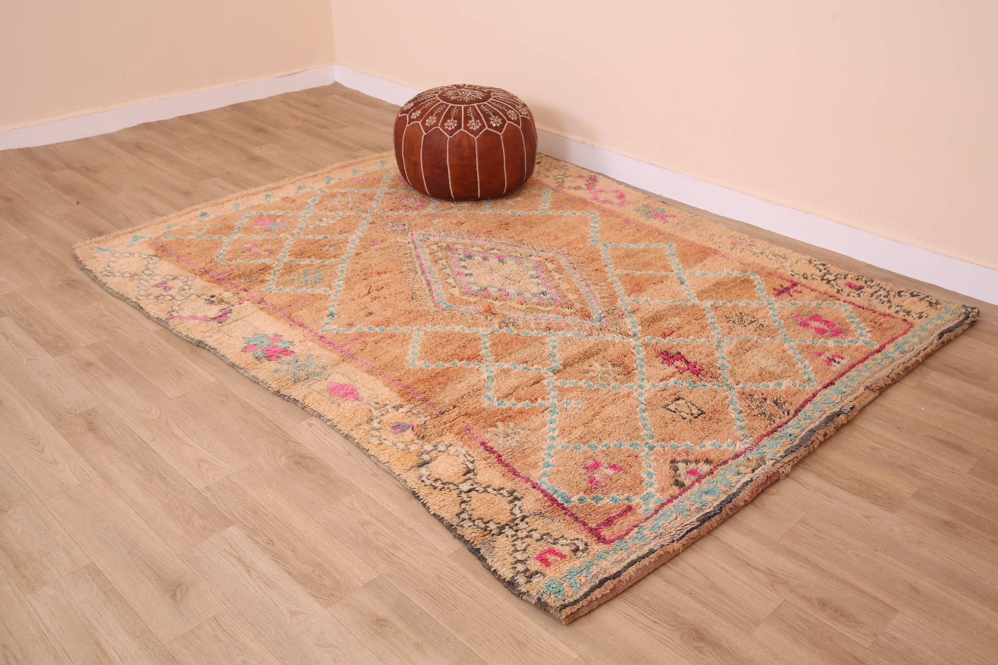 Peach Vintage Moroccan Rug 170 x 230 cm, Berber Wool Rug, Handmade Boho Rug