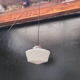 Opaline suspension