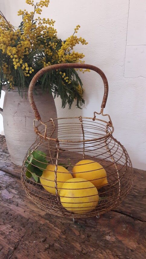 Egg basket