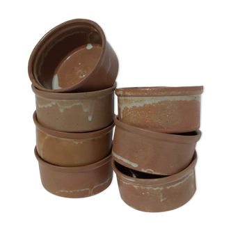 7 Ramequins sandstone light enamel white