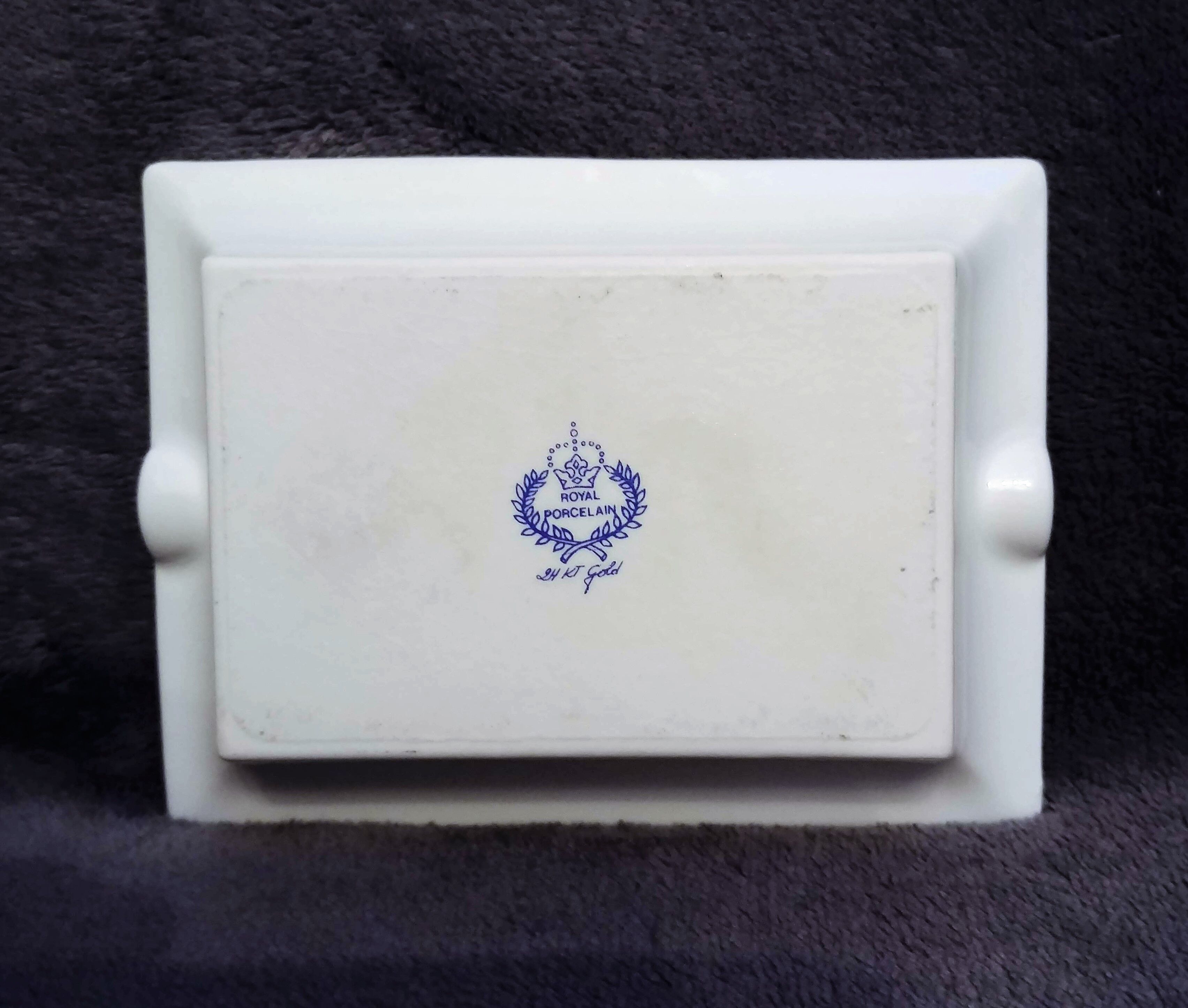 Royal Porcelain porcelain ashtray 24-carat gold-plated patterns