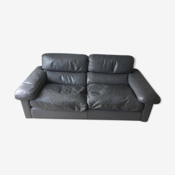 Poltrona Frau grey leather sofa - Petronio model