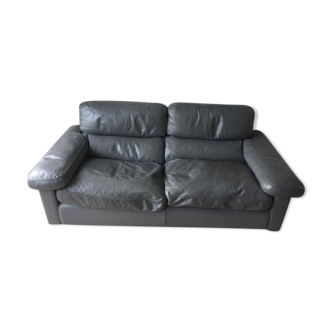 Poltrona Frau grey leather sofa - Petronio model