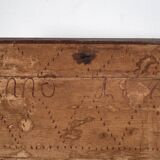 Ancien coffre en bois massif doré daté de 1846 #86