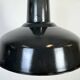 Lampe à suspension industrielle en émail gris foncé français, années 1960