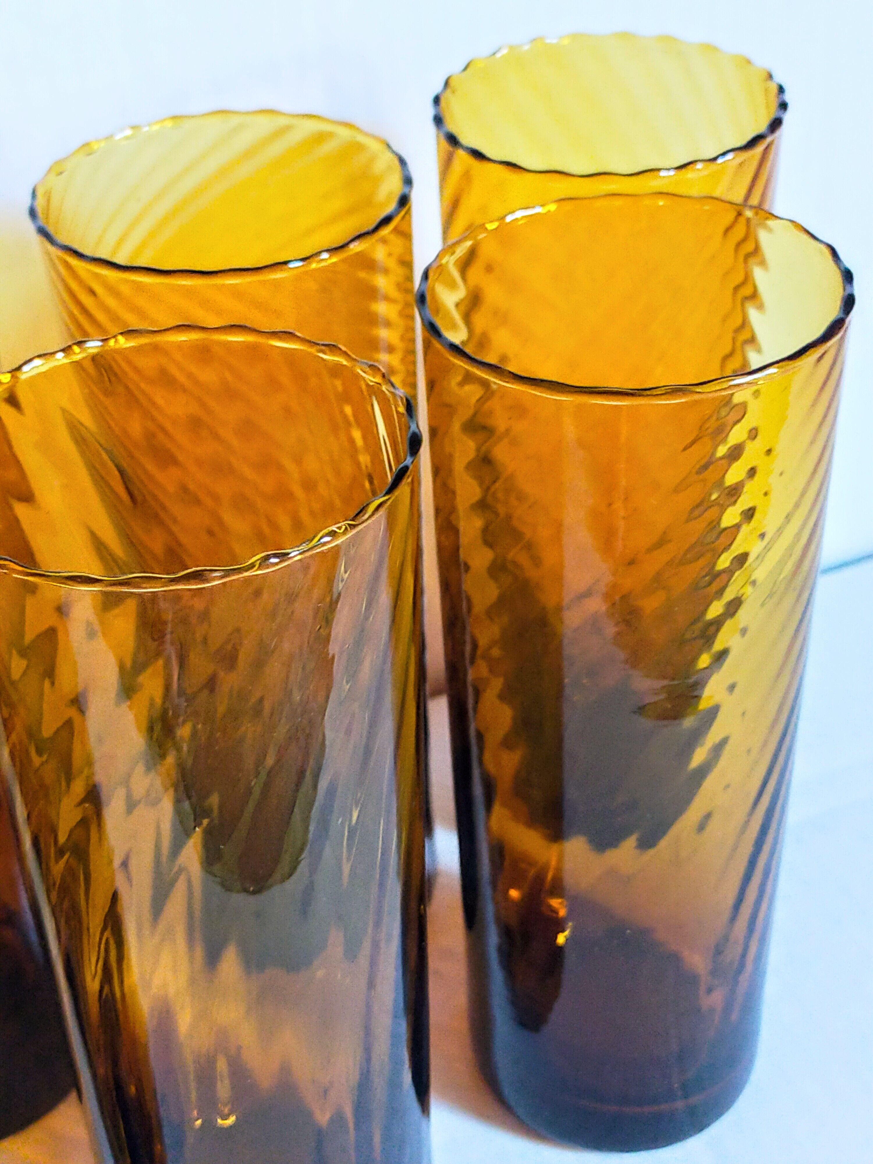 Lot de six verres en verre soufflé