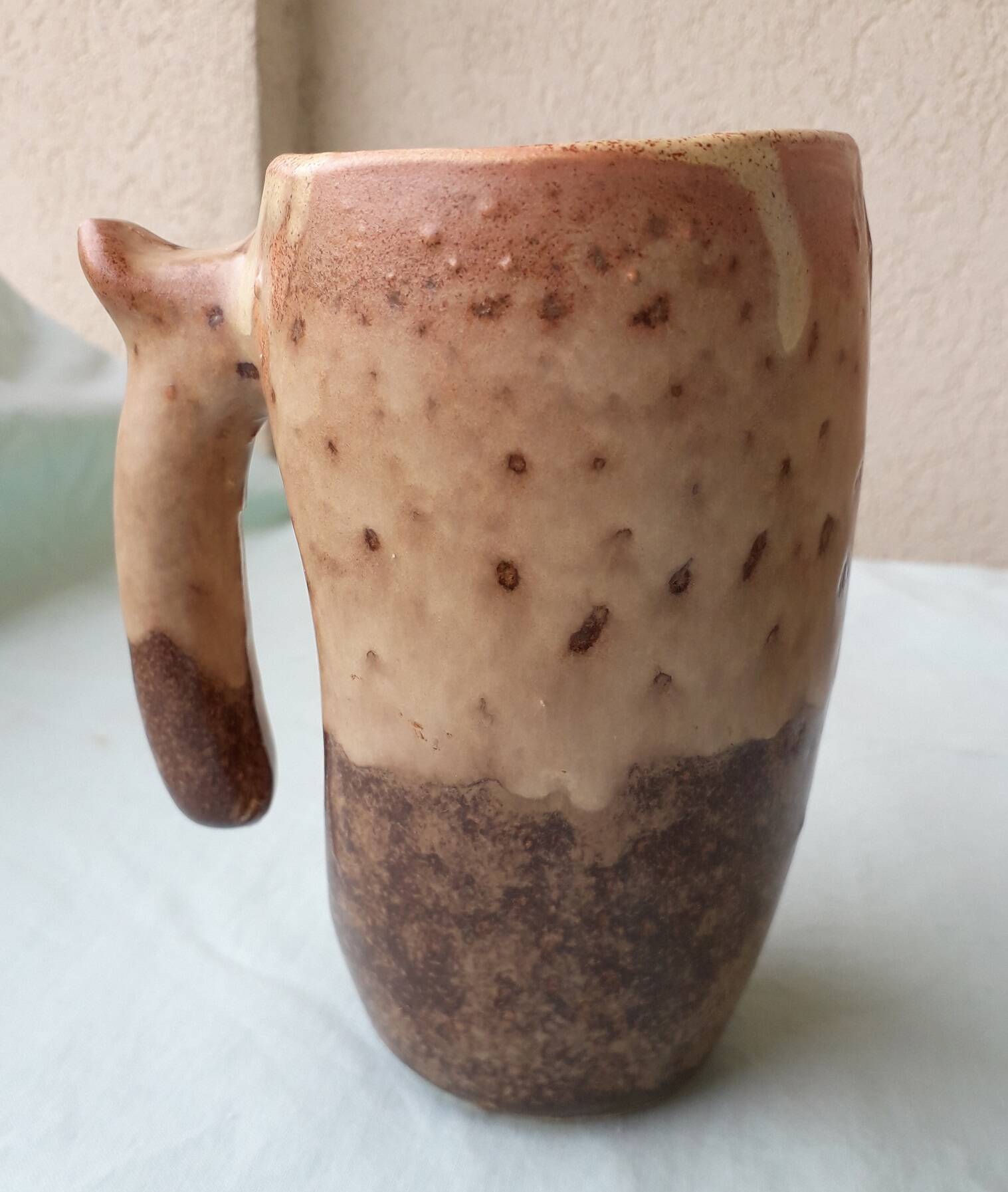 6 ceramic mugs or tankards