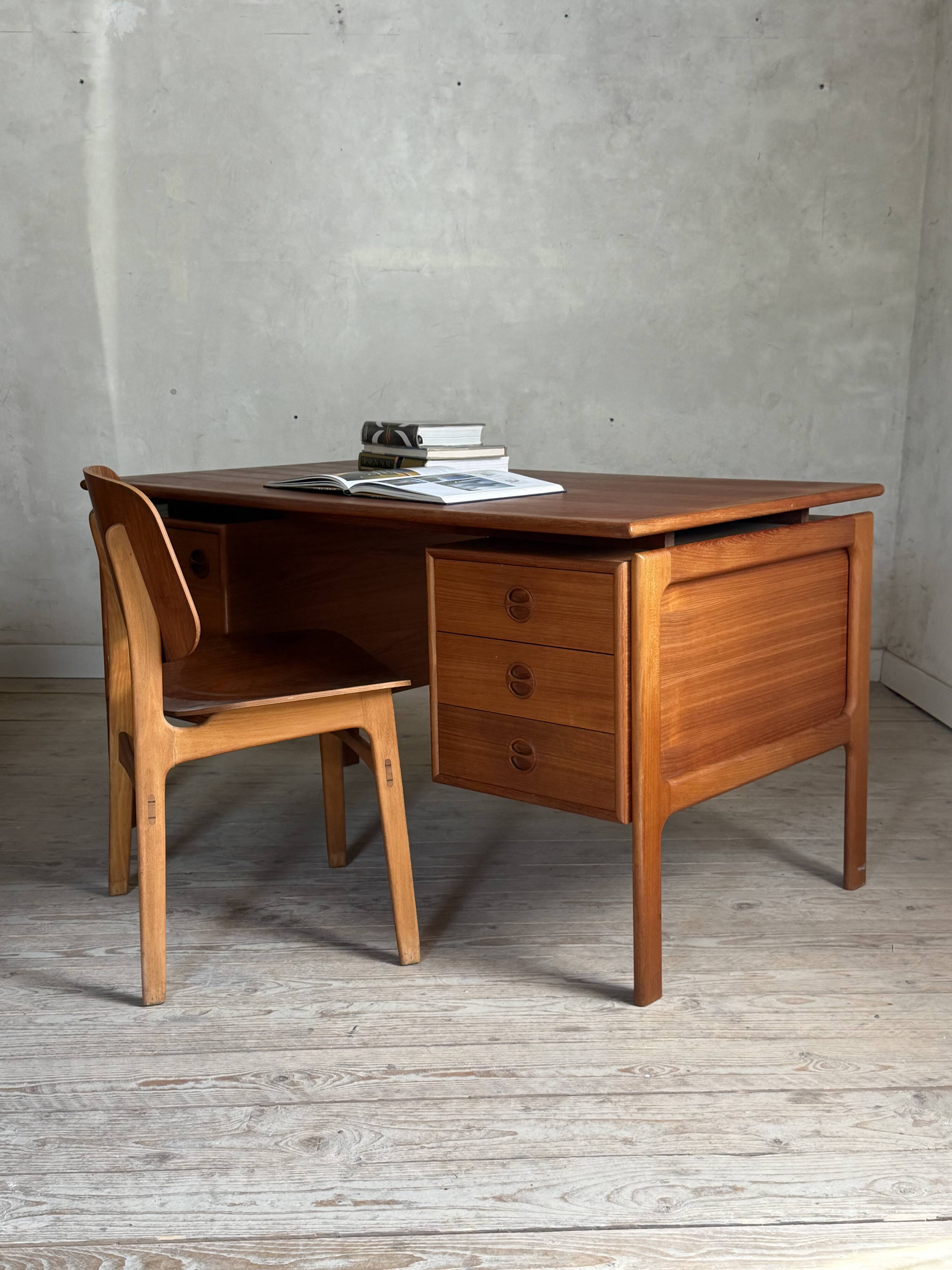 Bureau vintage scandinave teck,  Danemark