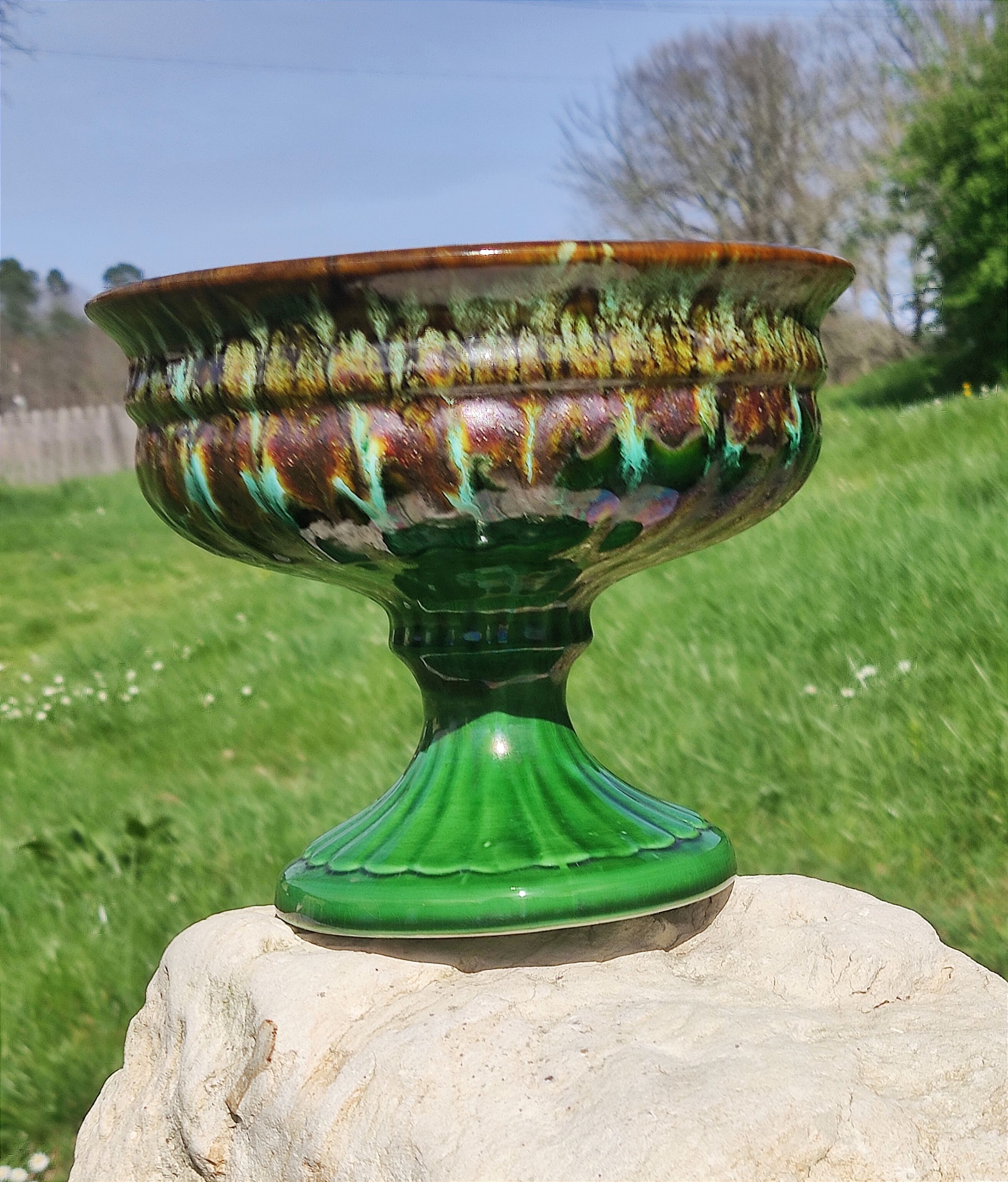 Medici shaped earthenware cup - flamed green -