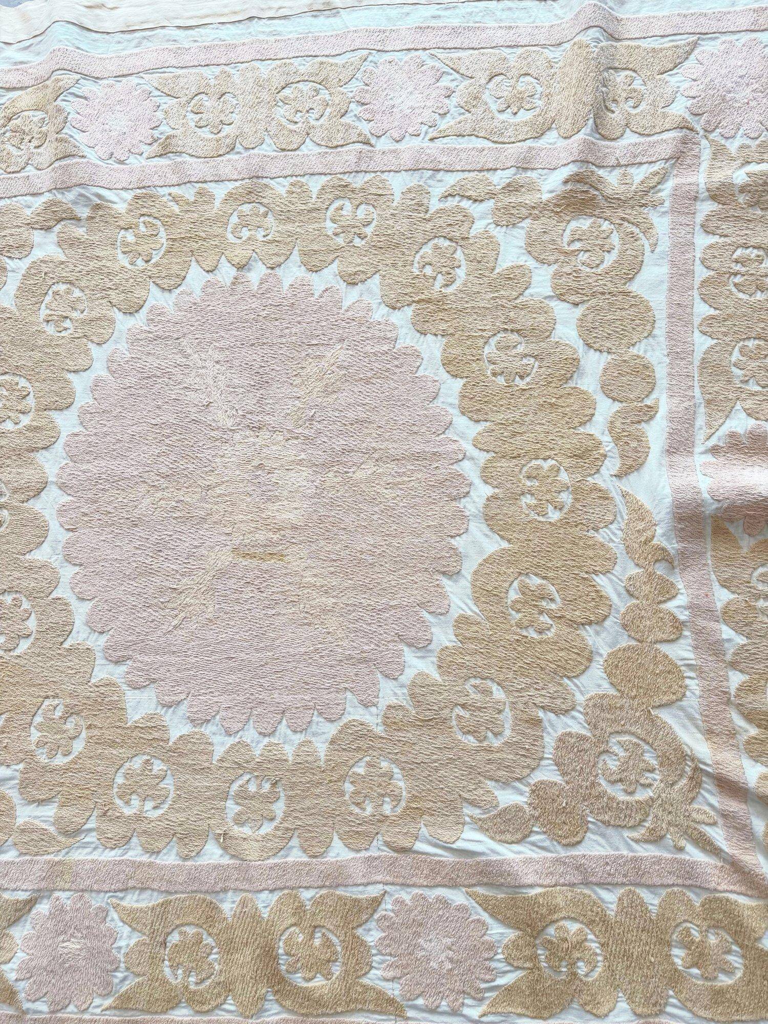Vintage hand-embroidered tablecloth 132x162 cm