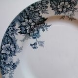 6 flat plates wolf mill blue and white iron earth