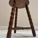 Tabouret tripode en bois