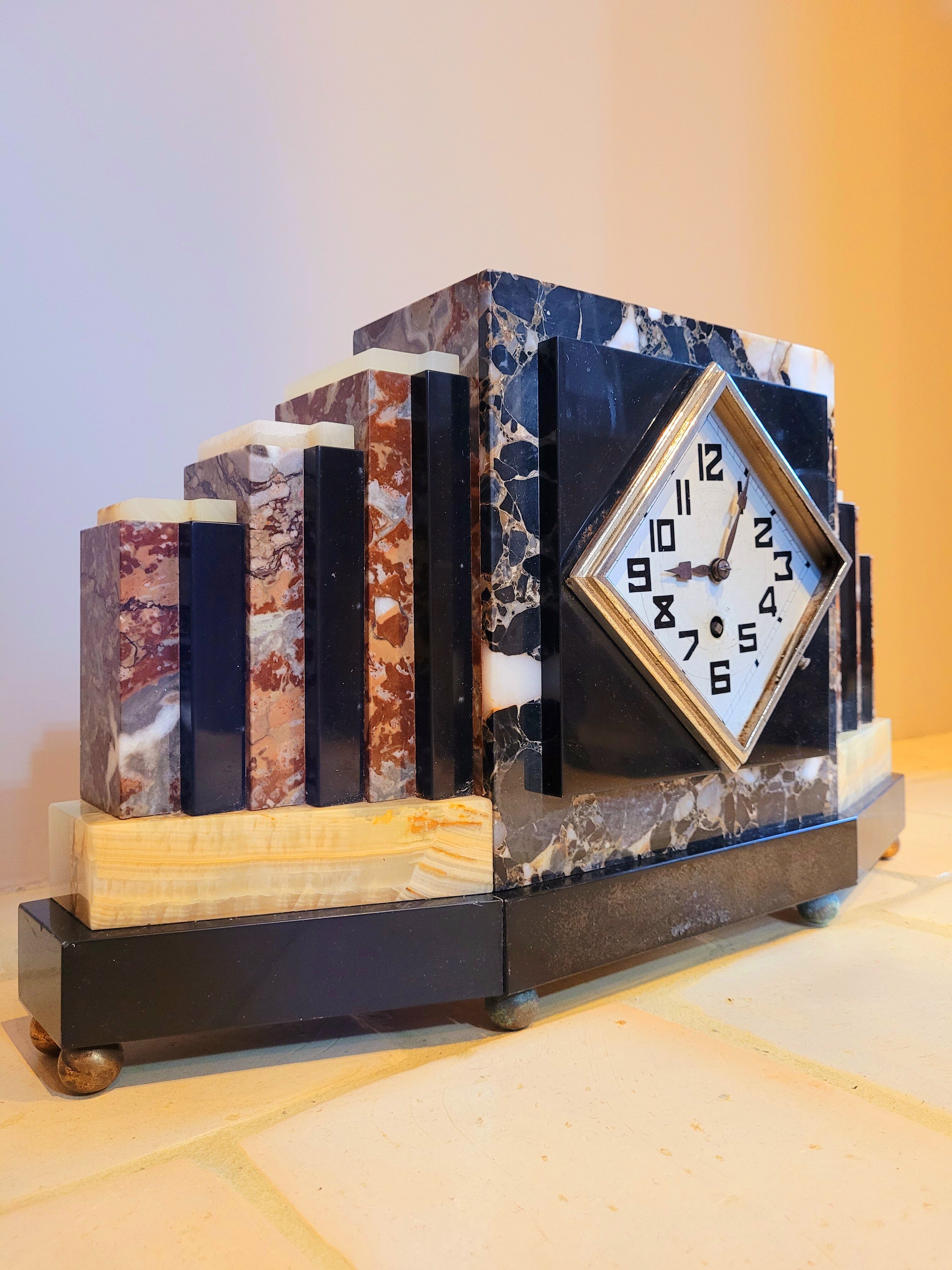 Antique clock Vintage clock 20s 30 Art Deco
