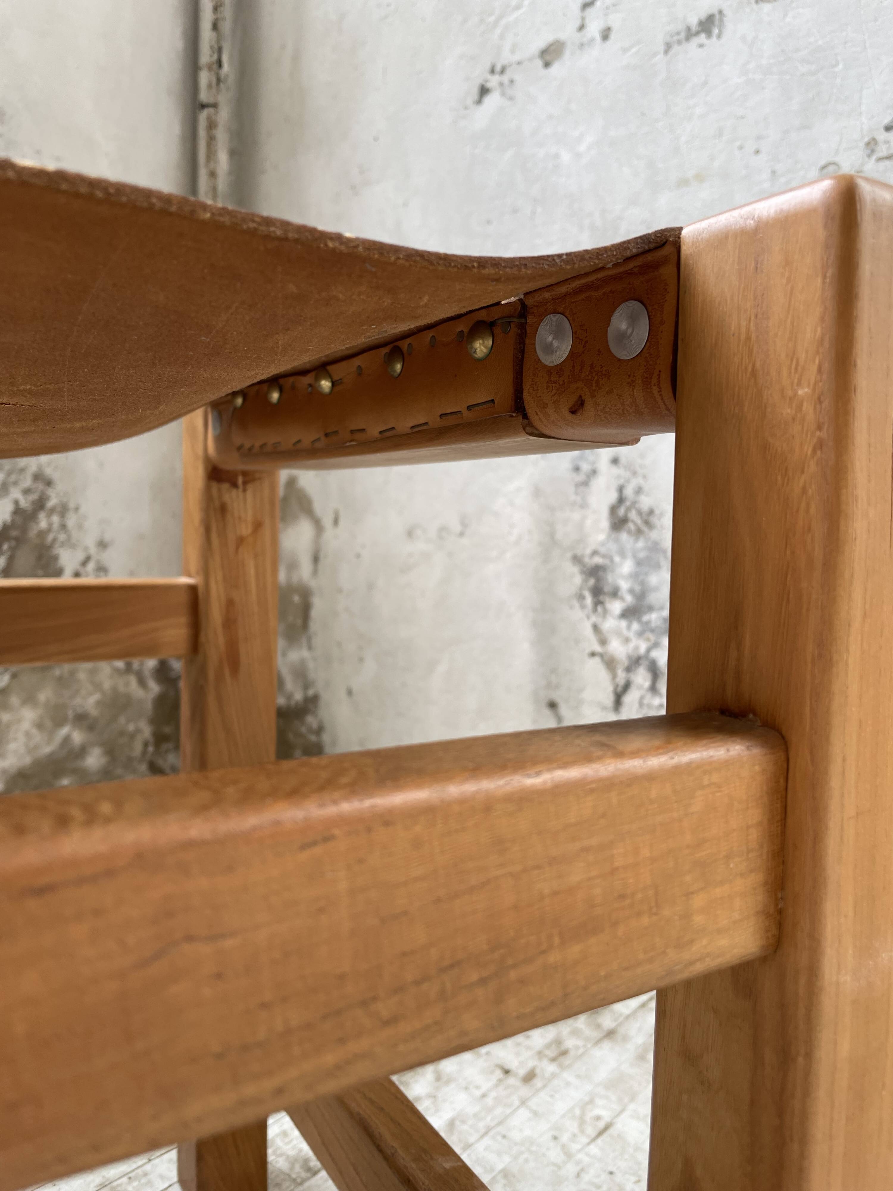 Solid elm and leather stool Maison Regain