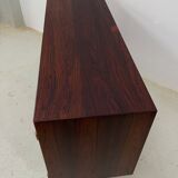 Buffet en palissandre par Gunni Omann, Danemark, années 1960.